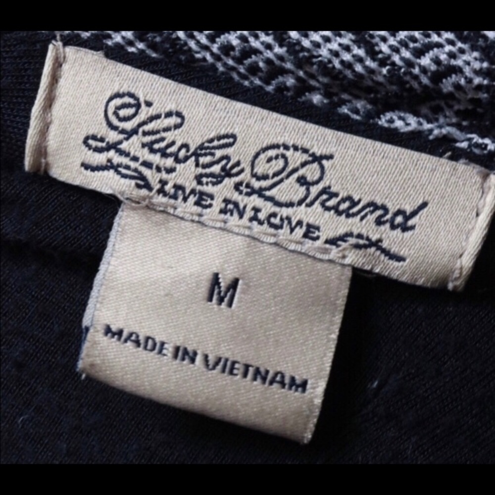 LIKE NEW Lucky Brand Gray Black White V Neck Dress - Picture 7 of 7